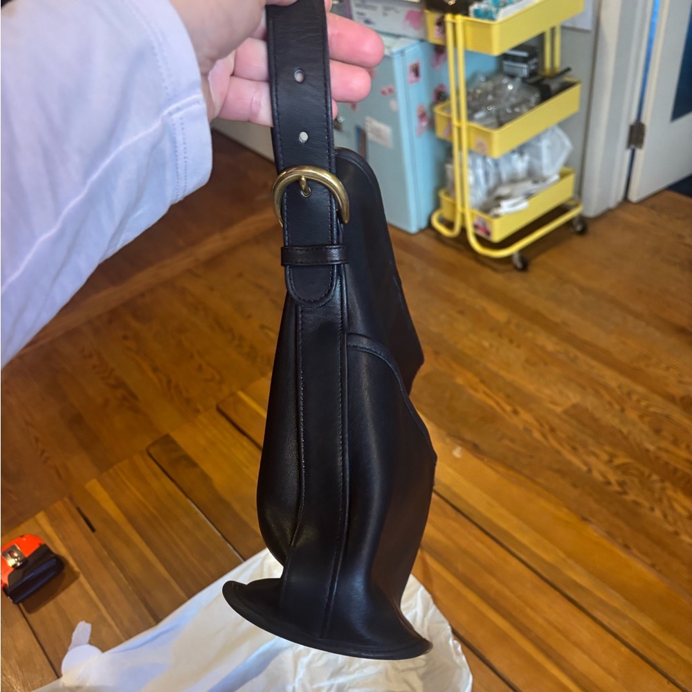 Deep Midnight Blue Vintage Leather Coach Soho Bleeker Bag - Picture 3 of 9